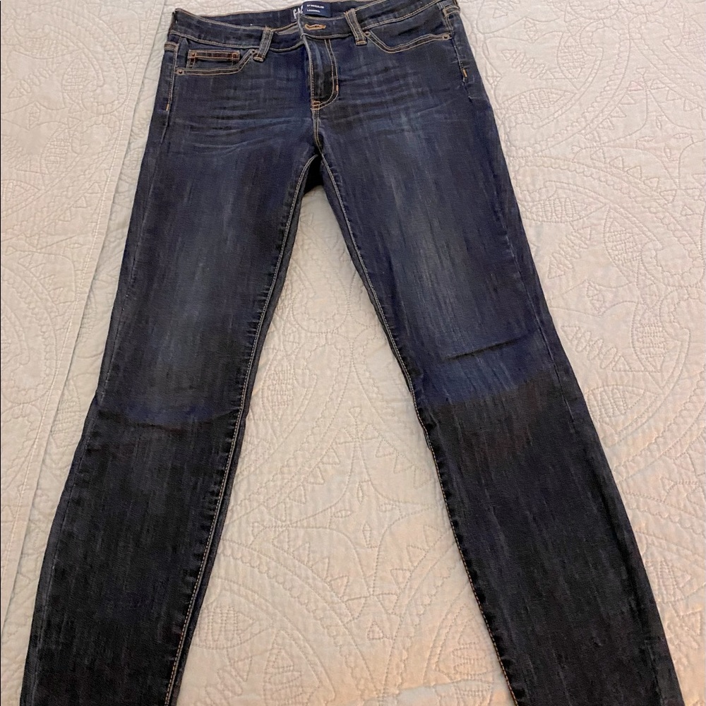 Size 27 Gap dark wash legging jeans